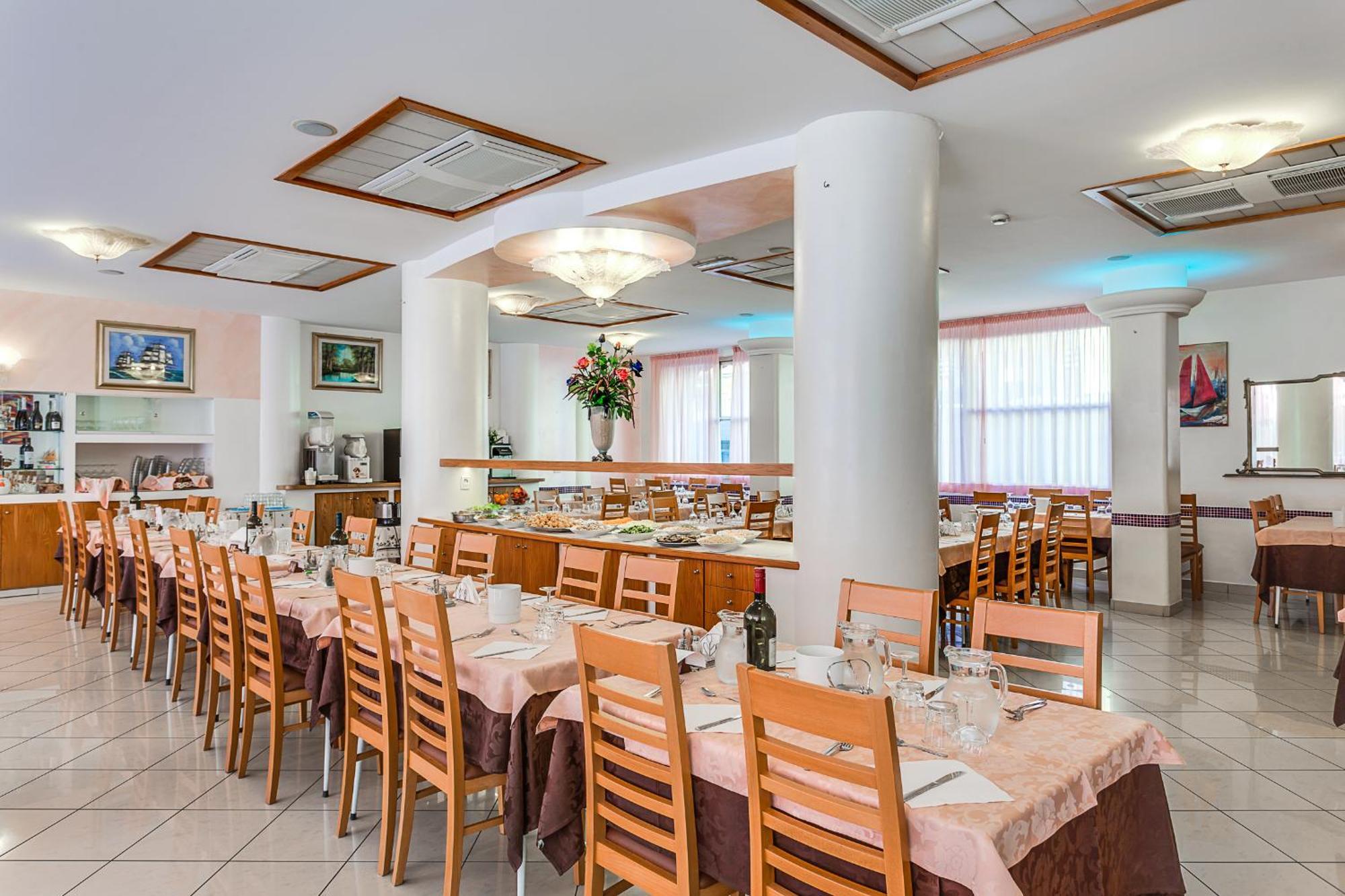 Hotel Atlantic Gatteo a Mare Esterno foto