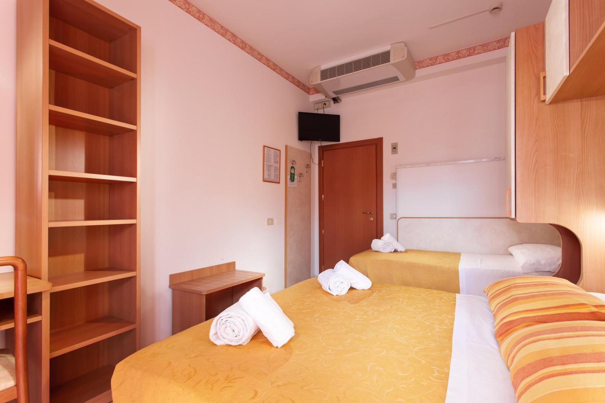 Hotel Atlantic Gatteo a Mare Esterno foto