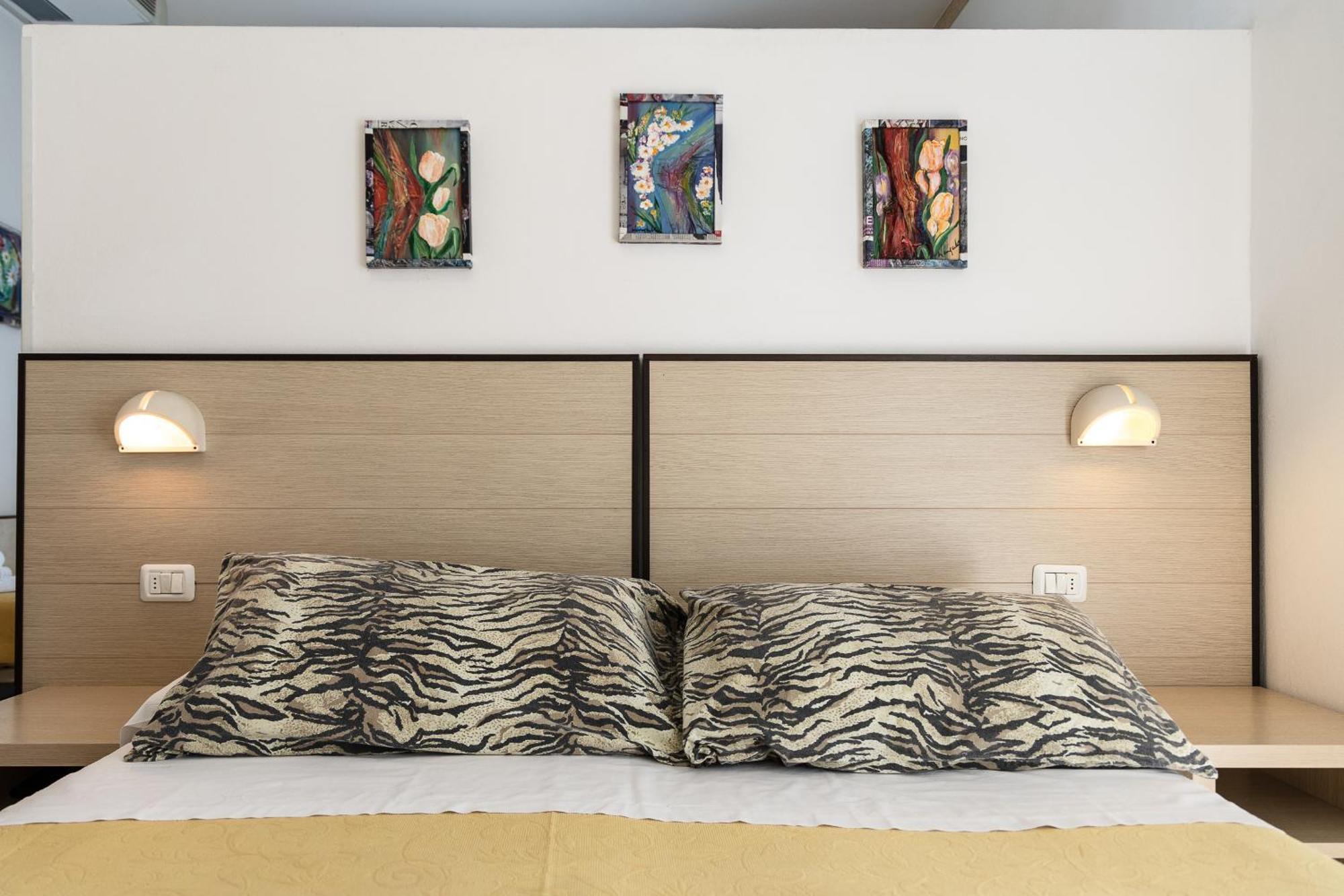 Hotel Atlantic Gatteo a Mare Esterno foto