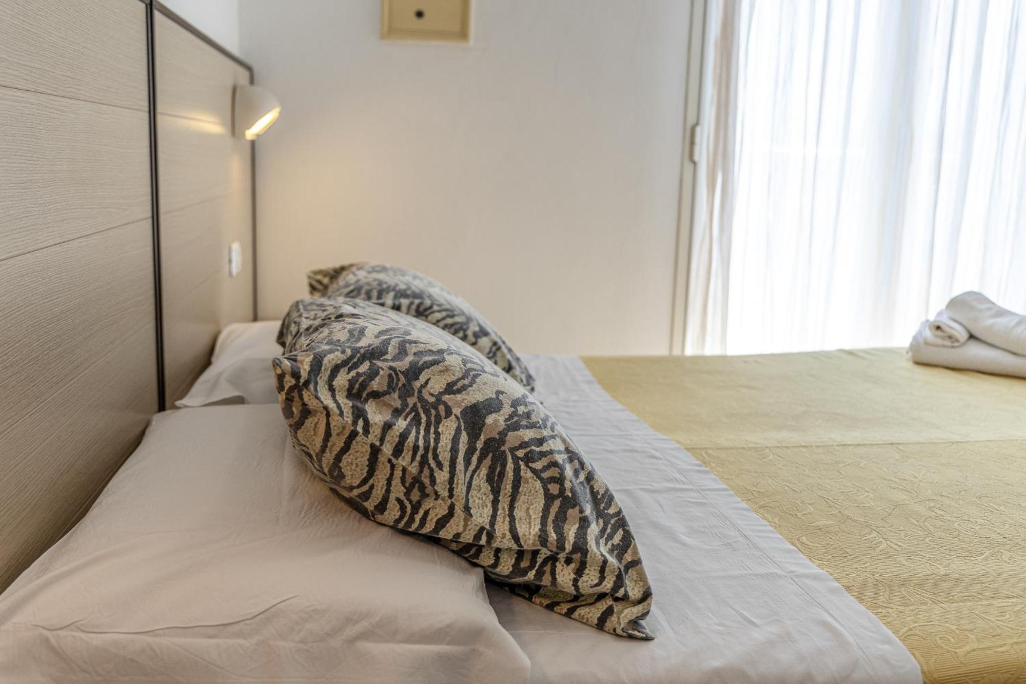 Hotel Atlantic Gatteo a Mare Esterno foto