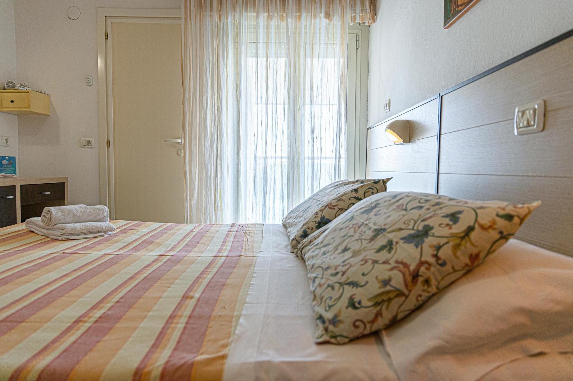 Hotel Atlantic Gatteo a Mare Esterno foto
