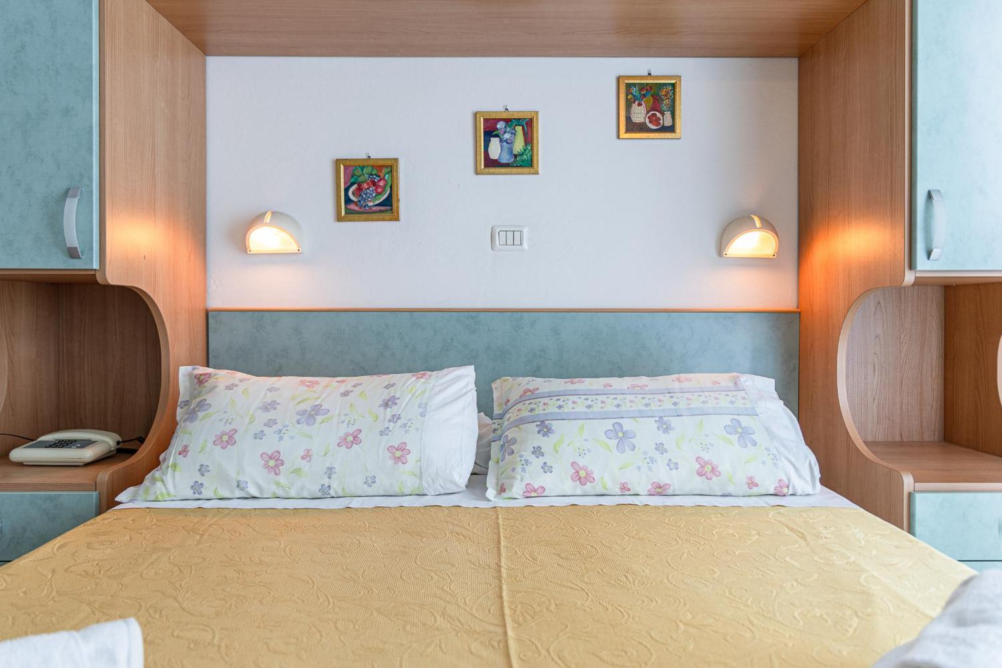 Hotel Atlantic Gatteo a Mare Esterno foto